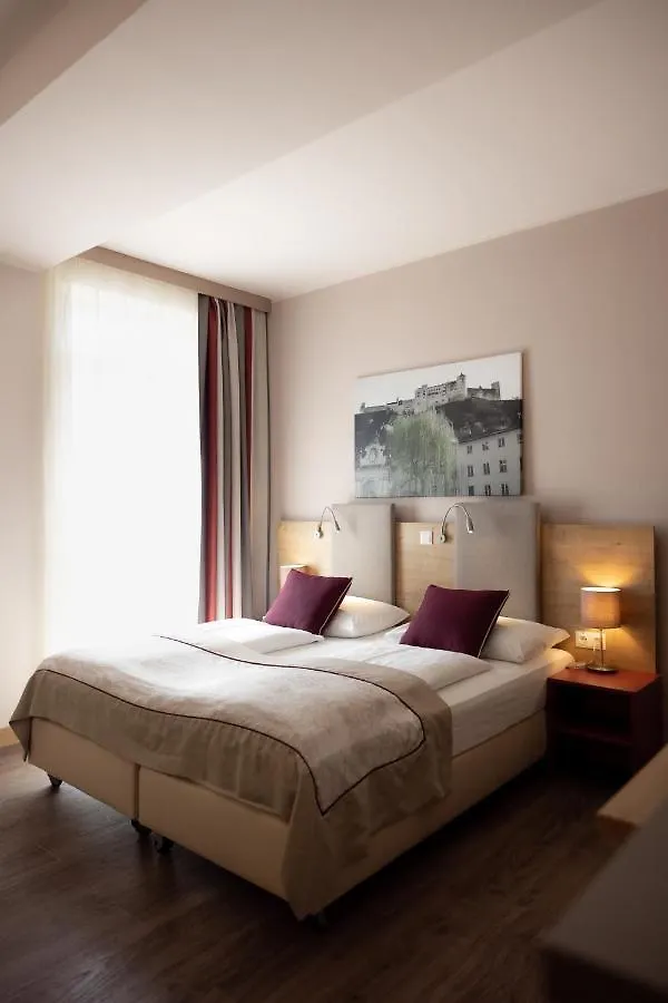 Hotel Max70 Salzburg