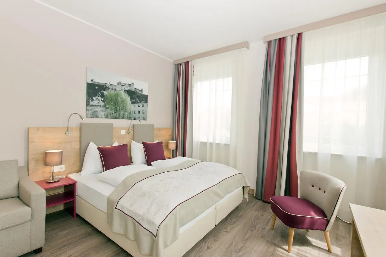 Hotel Max70 Salzburg